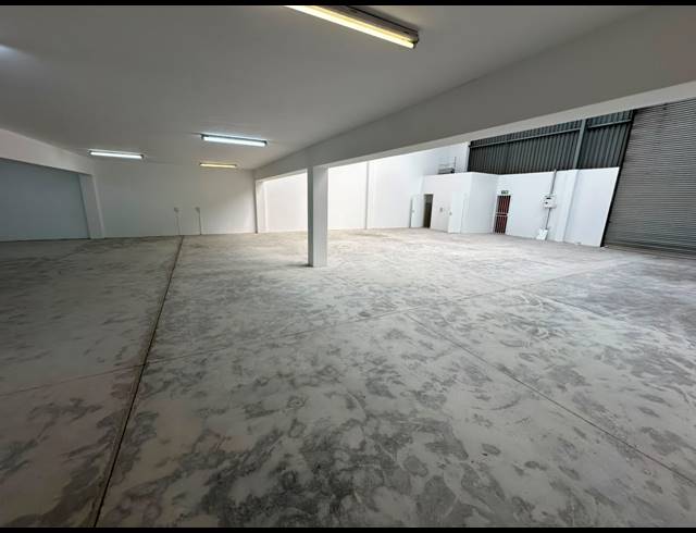 624M² WAREHOUSE TO LET IN NORTH RIDING